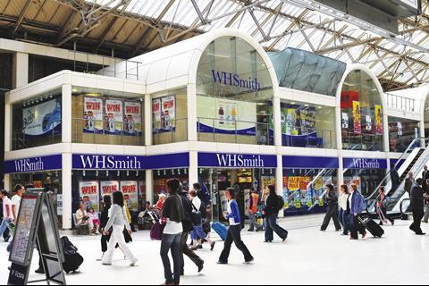 WHSmith Victoria station 2017